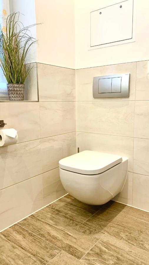 Ferienappartement mit Seeblick in der Villa Columba Sellin  Exterior foto